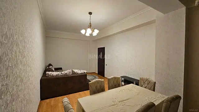 Kirayə verilir 2 otaqlı mənzil 70 m²