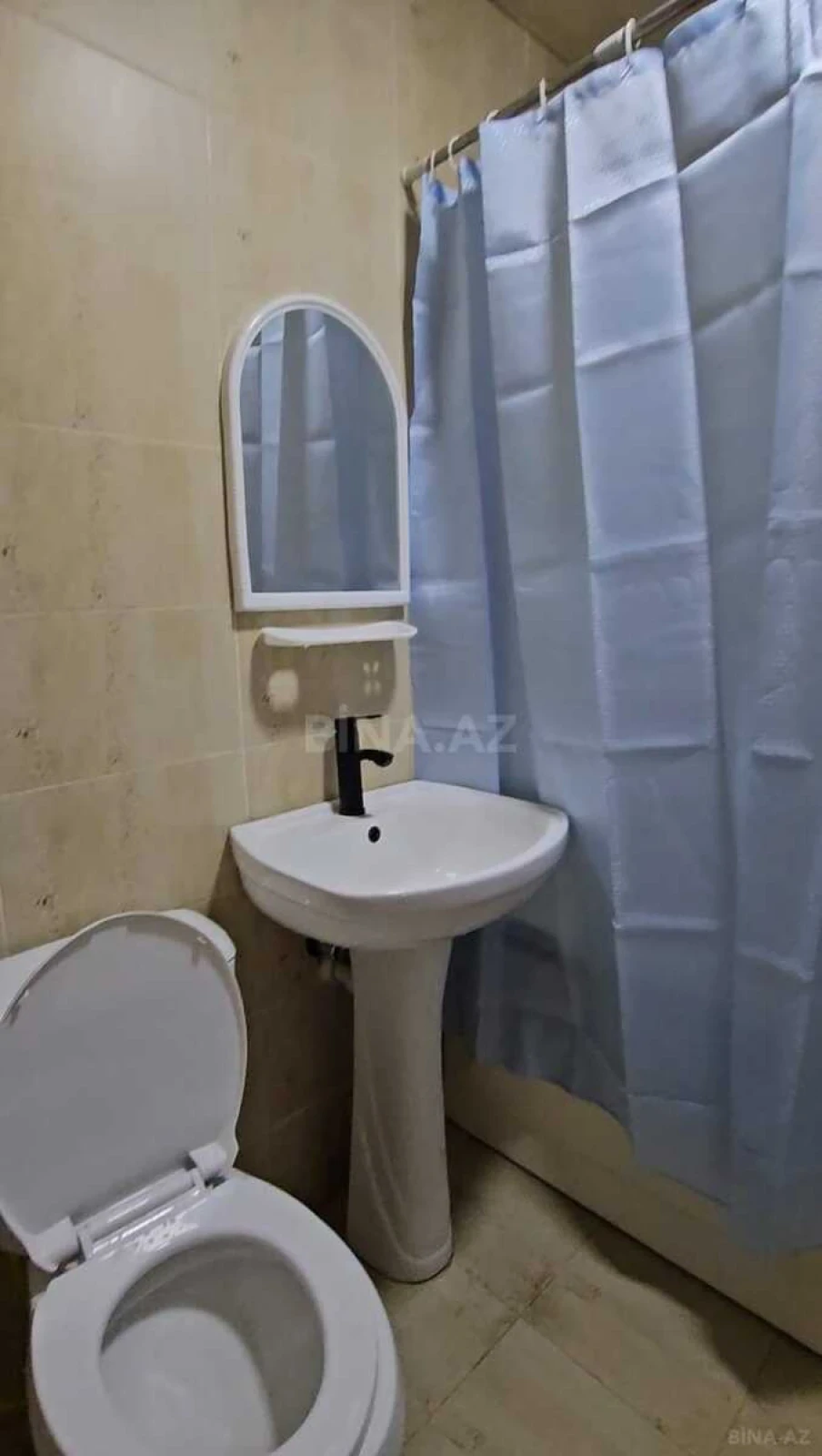 Kirayə verilir 2 otaqlı mənzil 70 m²