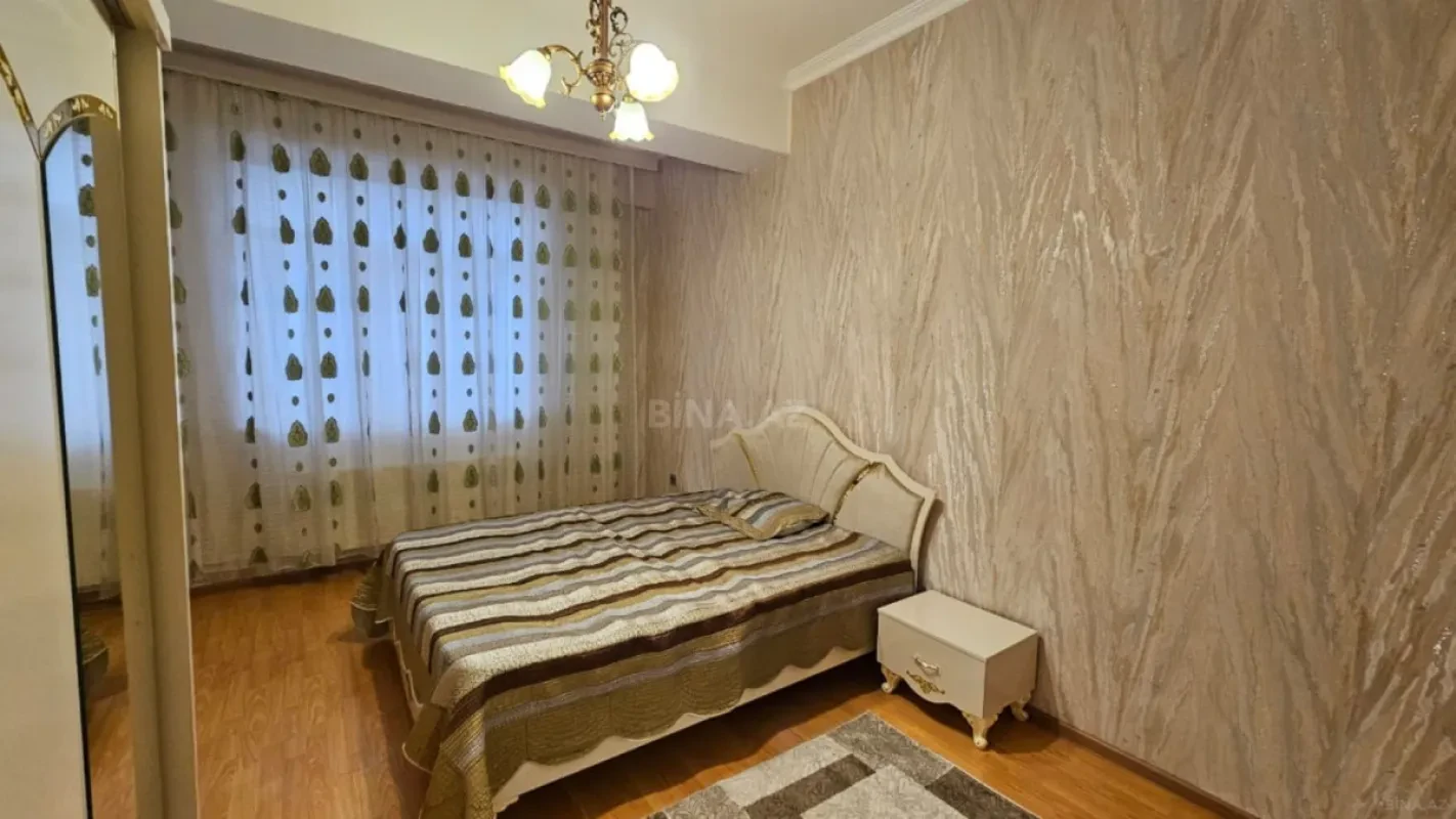 Kirayə verilir 2 otaqlı mənzil 70 m²