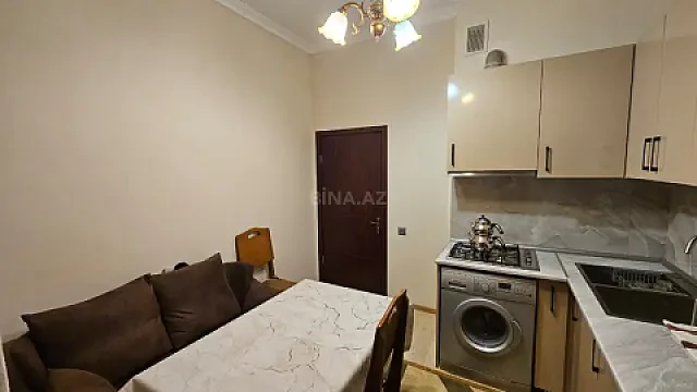Kirayə verilir 2 otaqlı mənzil 70 m²