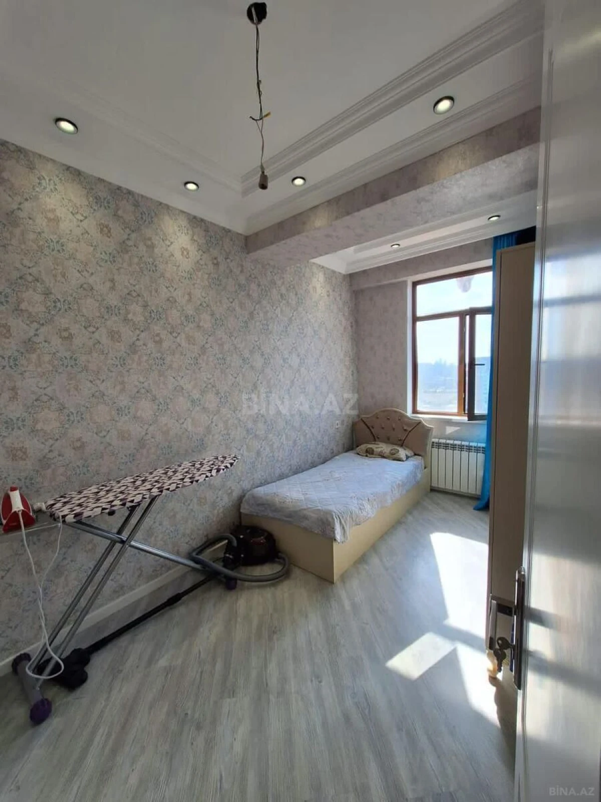 Kirayə verilir 2 otaqlı mənzil 1115 m²