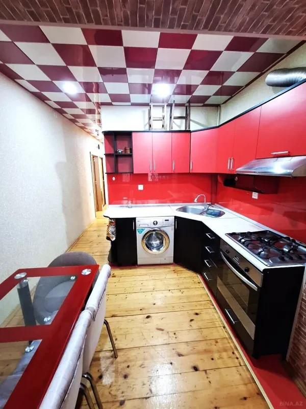 Satılır 2 otaqlı mənzil 70 m²