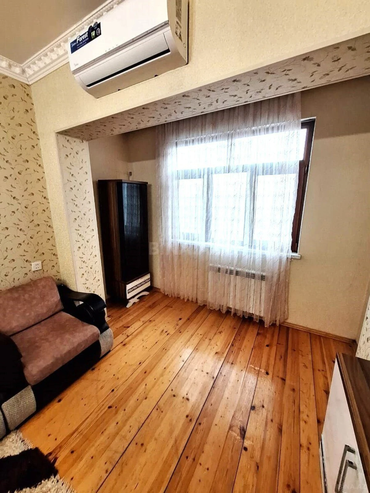 Satılır 2 otaqlı mənzil 70 m²
