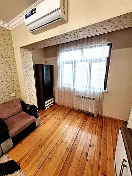Satılır 2 otaqlı mənzil 70 m²
