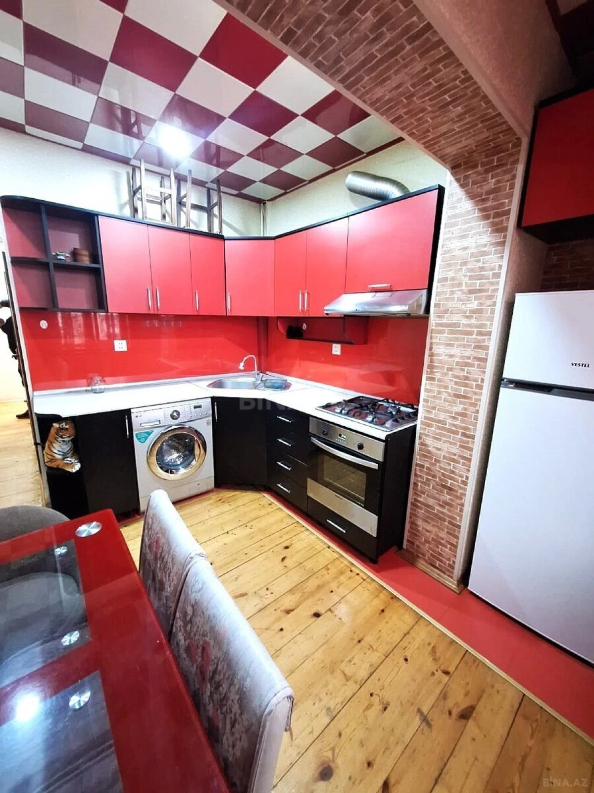 Satılır 2 otaqlı mənzil 70 m²