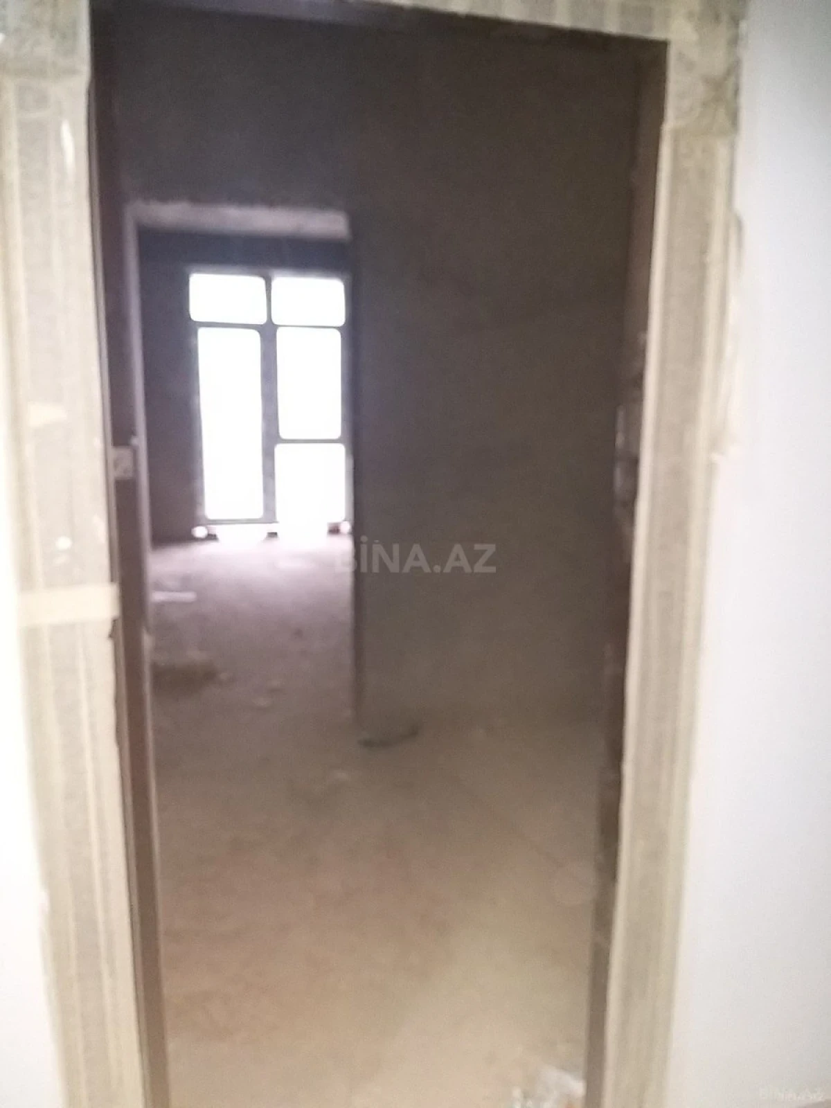 Satılır 1 otaqlı mənzil 78.5 m²