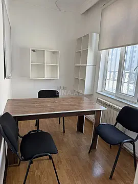 Kirayə verilir 9 otaqlı ofis 160 m²
