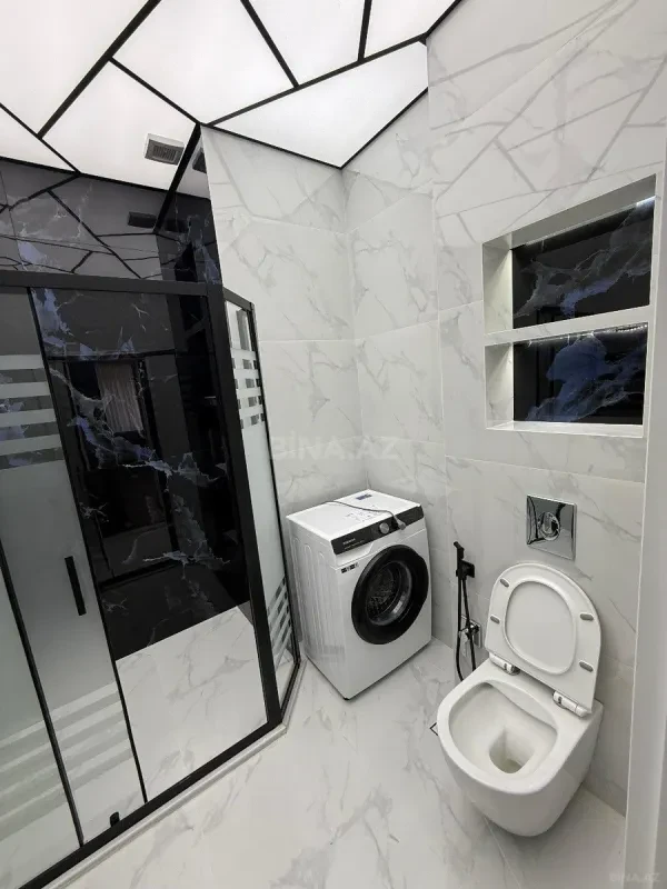 Kirayə verilir 4 otaqlı mənzil 140 m²