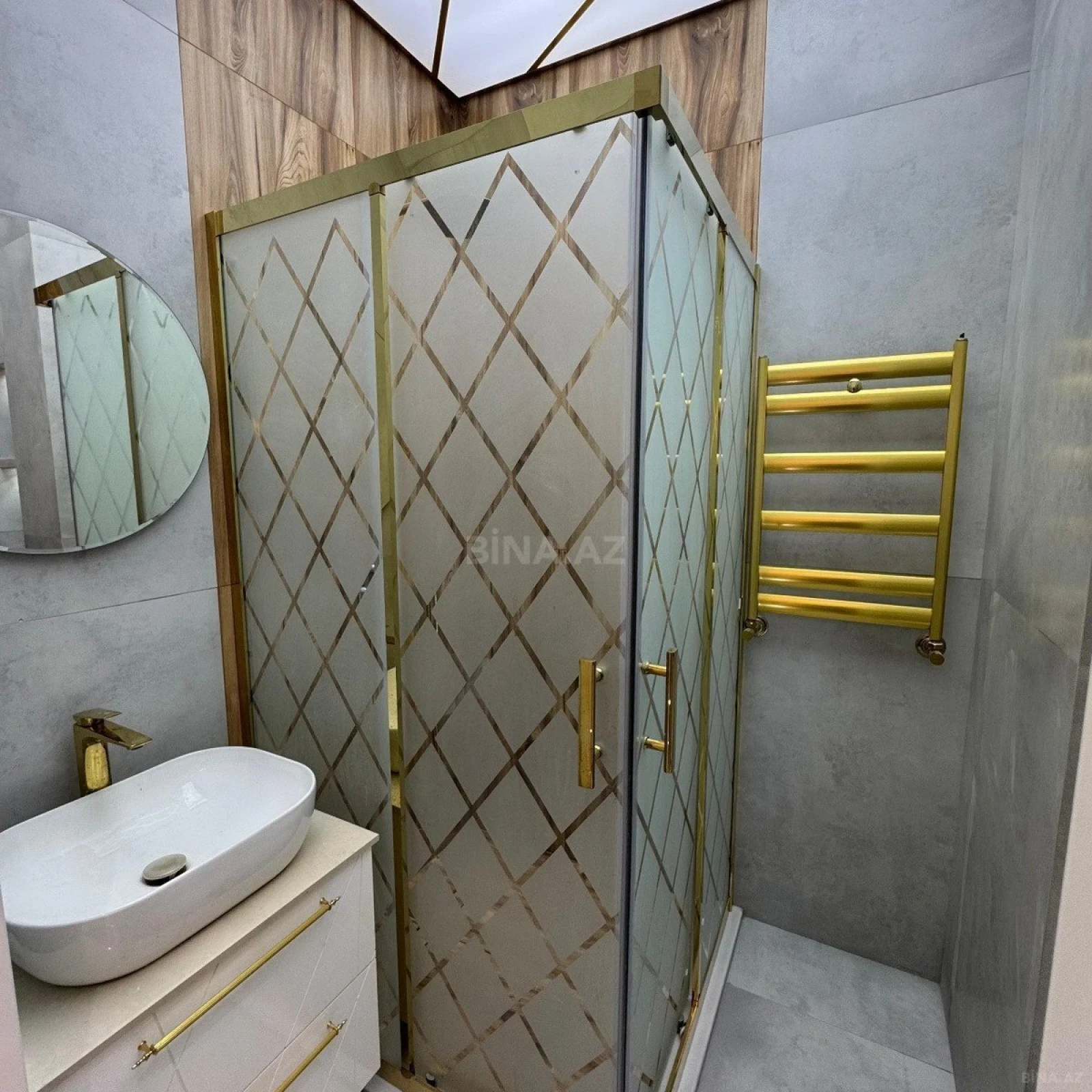 Kirayə verilir 4 otaqlı mənzil 140 m²