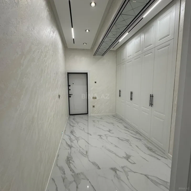 Kirayə verilir 4 otaqlı mənzil 140 m²