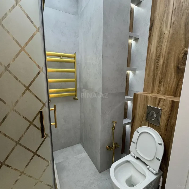 Kirayə verilir 4 otaqlı mənzil 140 m²