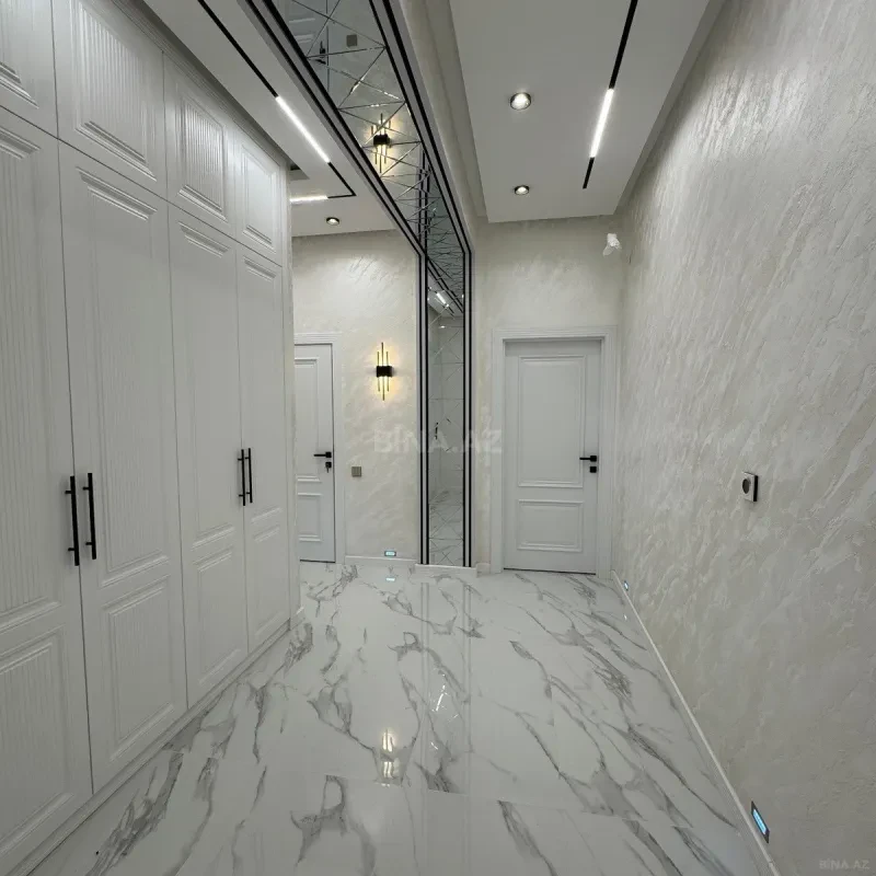 Kirayə verilir 4 otaqlı mənzil 140 m²