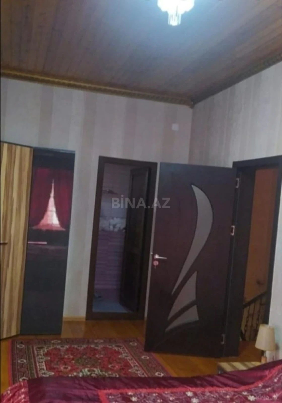 Satılır 4 otaqlı həyət evi 200 m²