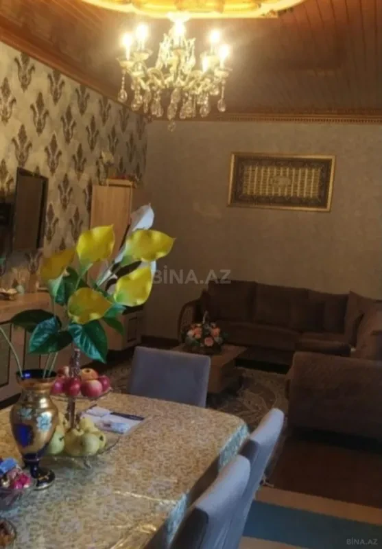 Satılır 4 otaqlı həyət evi 200 m²