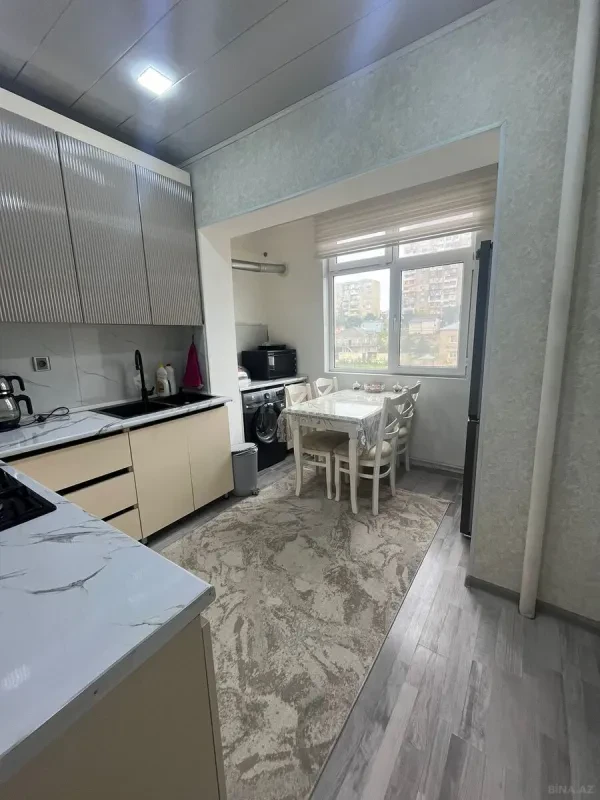 Satılır 2 otaqlı mənzil 65 m²