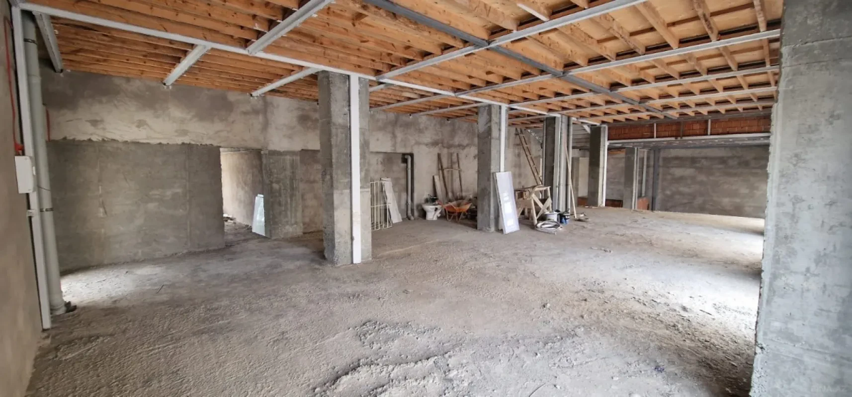 Kirayə verilir obyekt 1000 m²