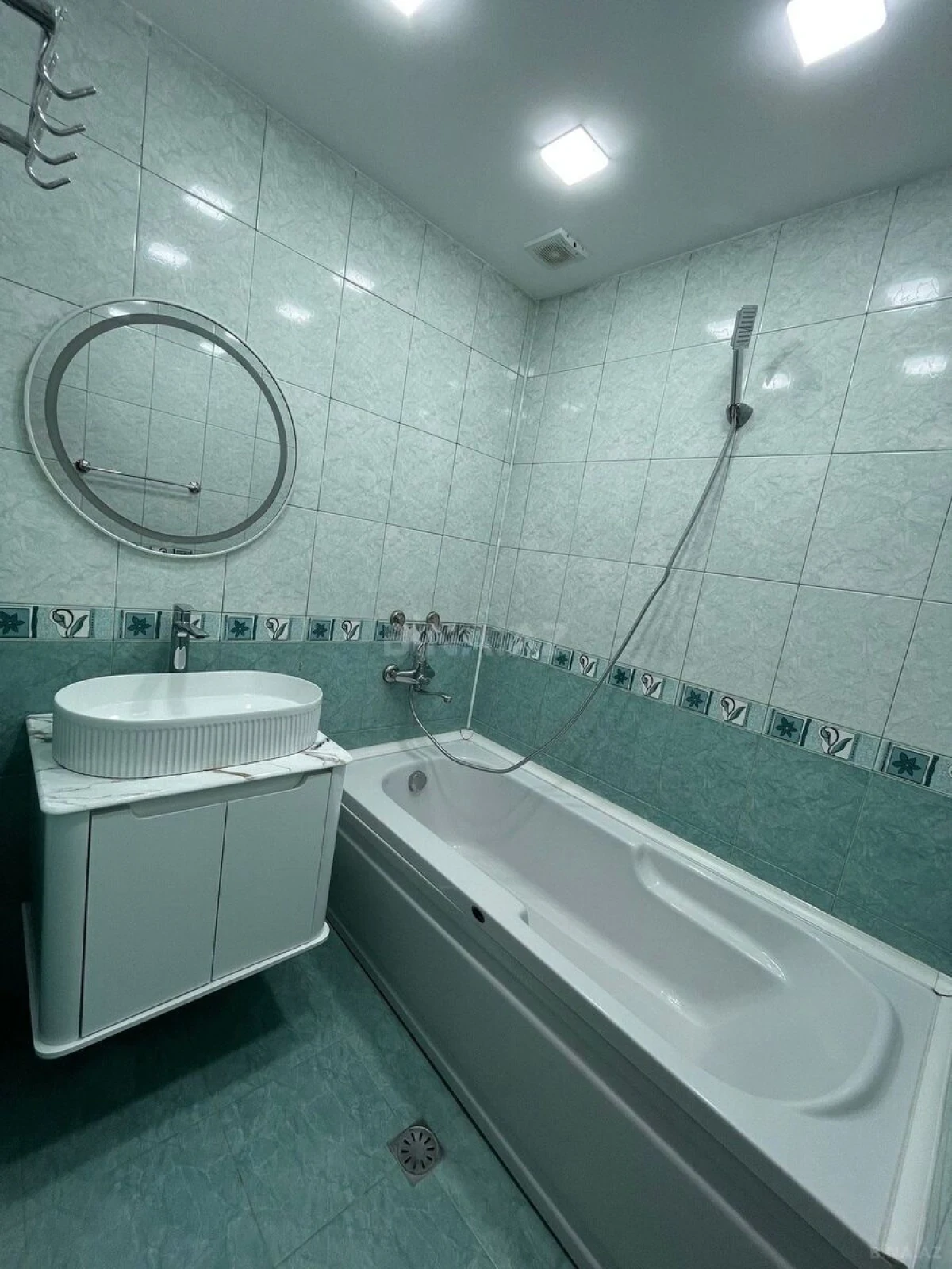 Satılır 3 otaqlı mənzil 62 m²