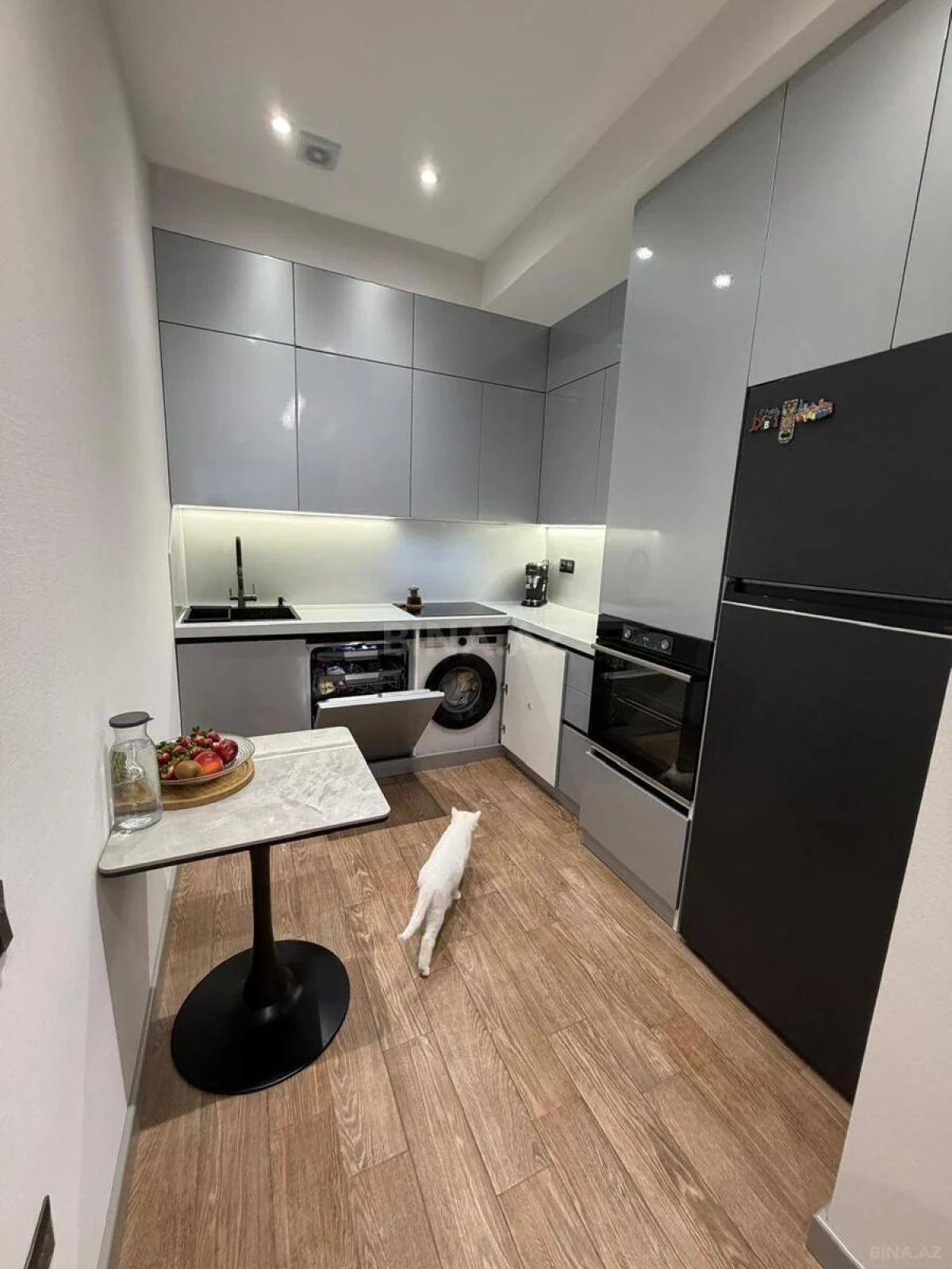 Satılır 3 otaqlı mənzil 86 m²