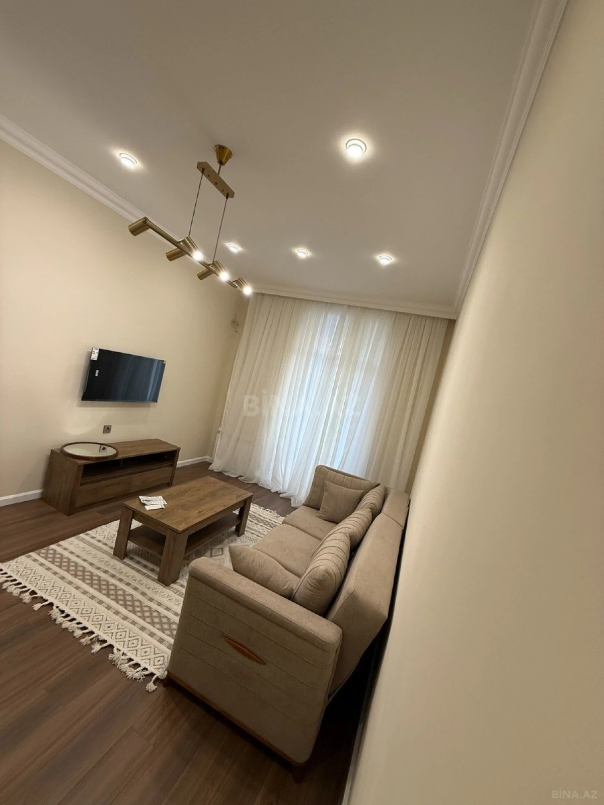 Satılır 2 otaqlı mənzil 65 m²