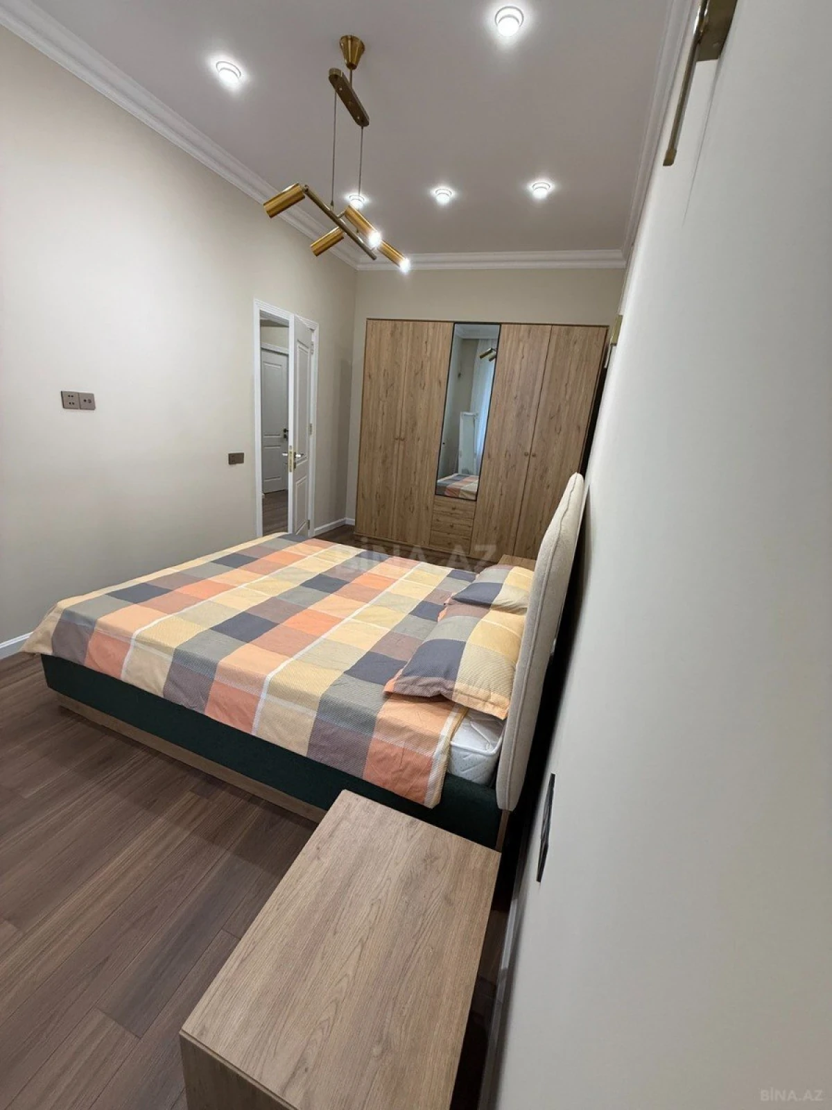 Satılır 2 otaqlı mənzil 65 m²