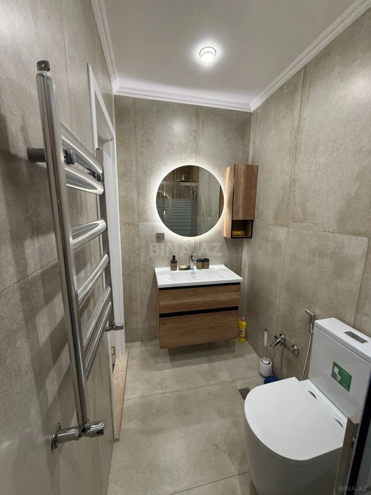 Satılır 2 otaqlı mənzil 65 m²