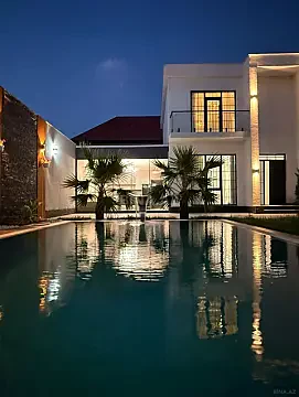 Kirayə verilir 5 otaqlı həyət evi 200 m²
