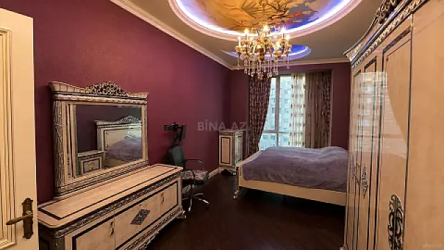 Kirayə verilir 3 otaqlı mənzil 160 m²