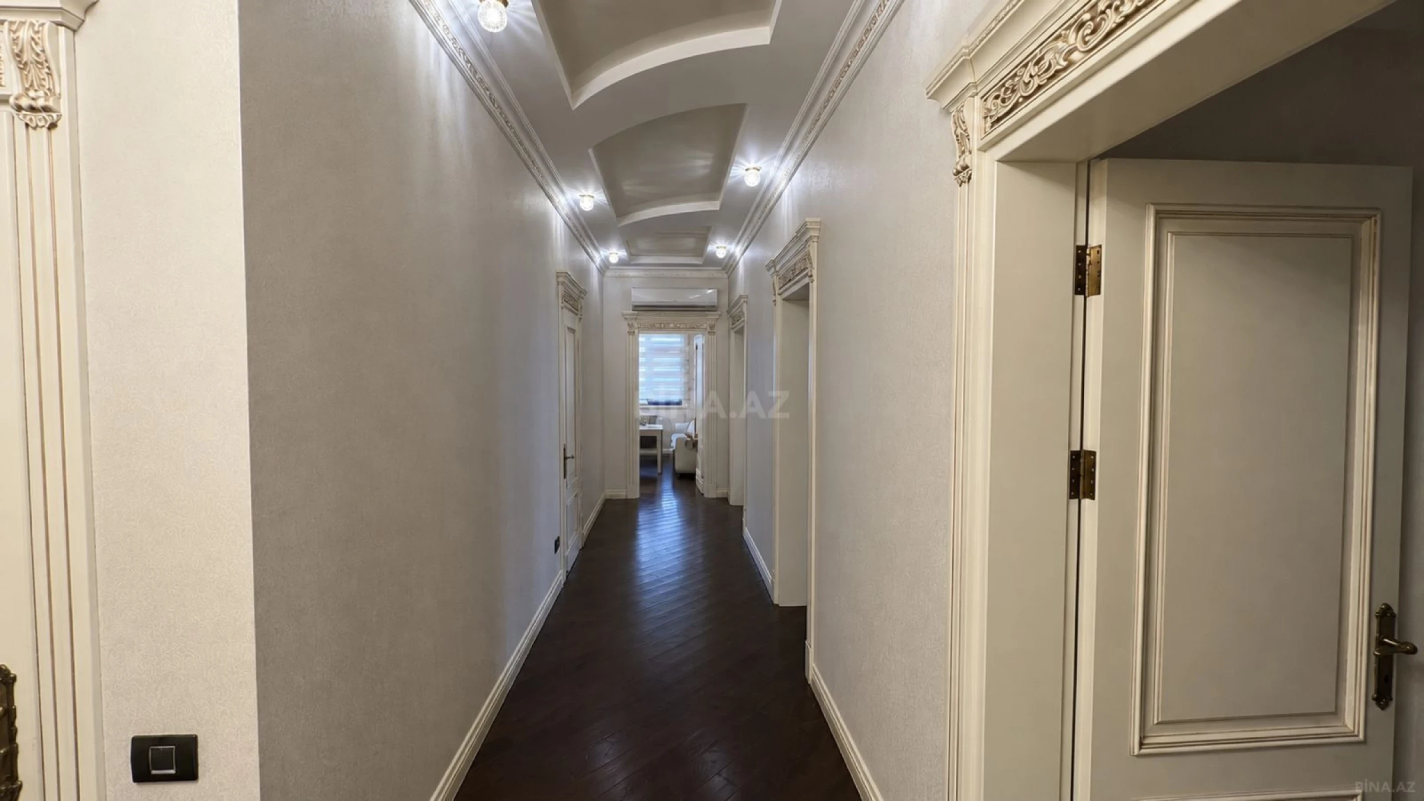 Kirayə verilir 3 otaqlı mənzil 160 m²
