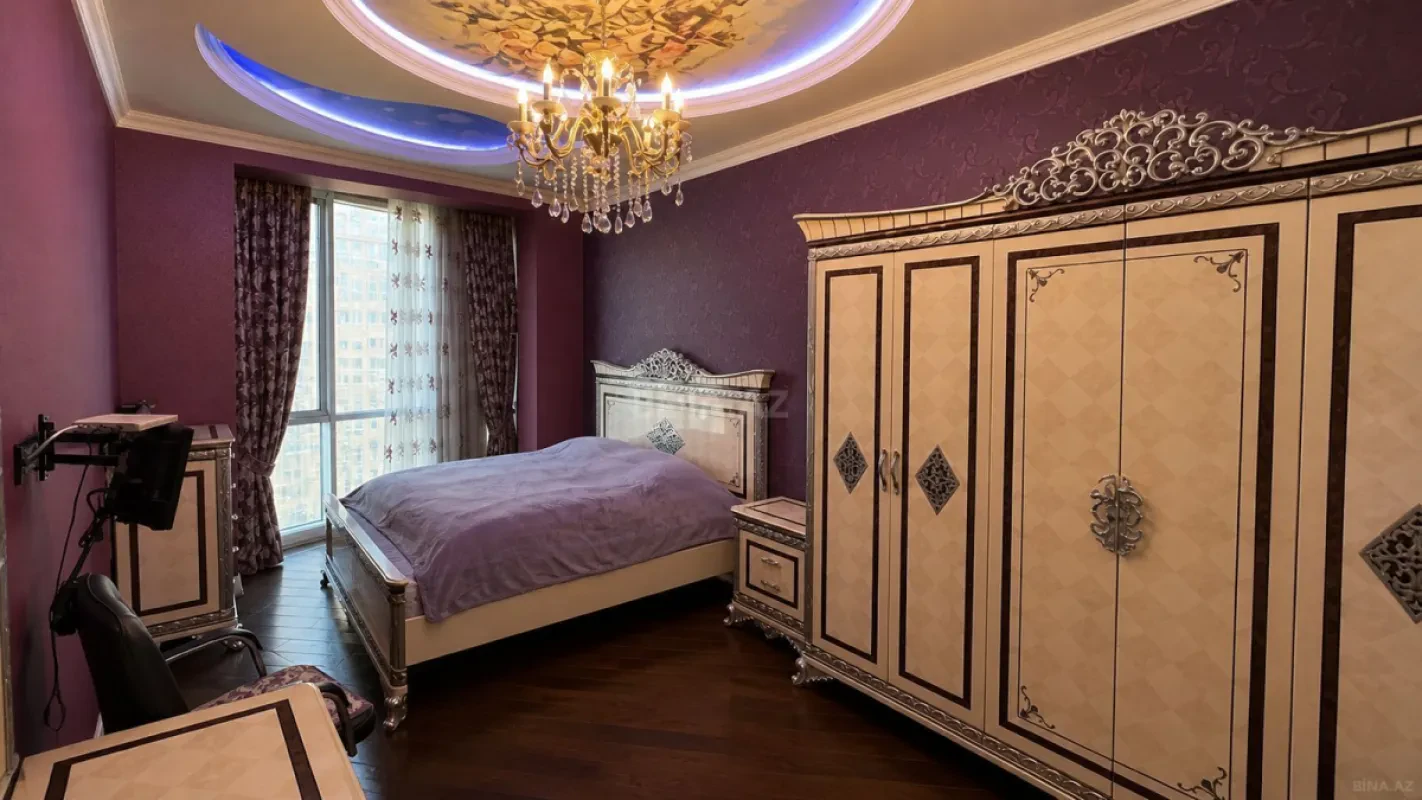 Kirayə verilir 3 otaqlı mənzil 160 m²