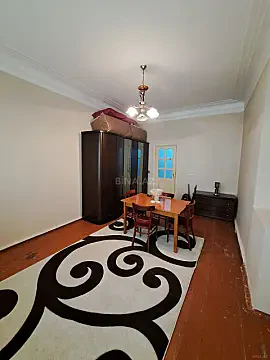Kirayə verilir 2 otaqlı mənzil 50 m²