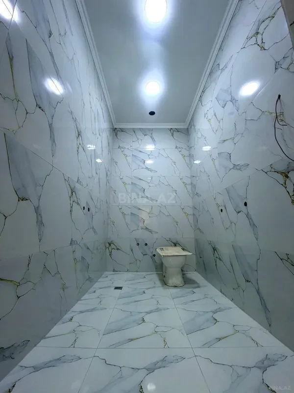 Satılır 2 otaqlı mənzil 81 m²