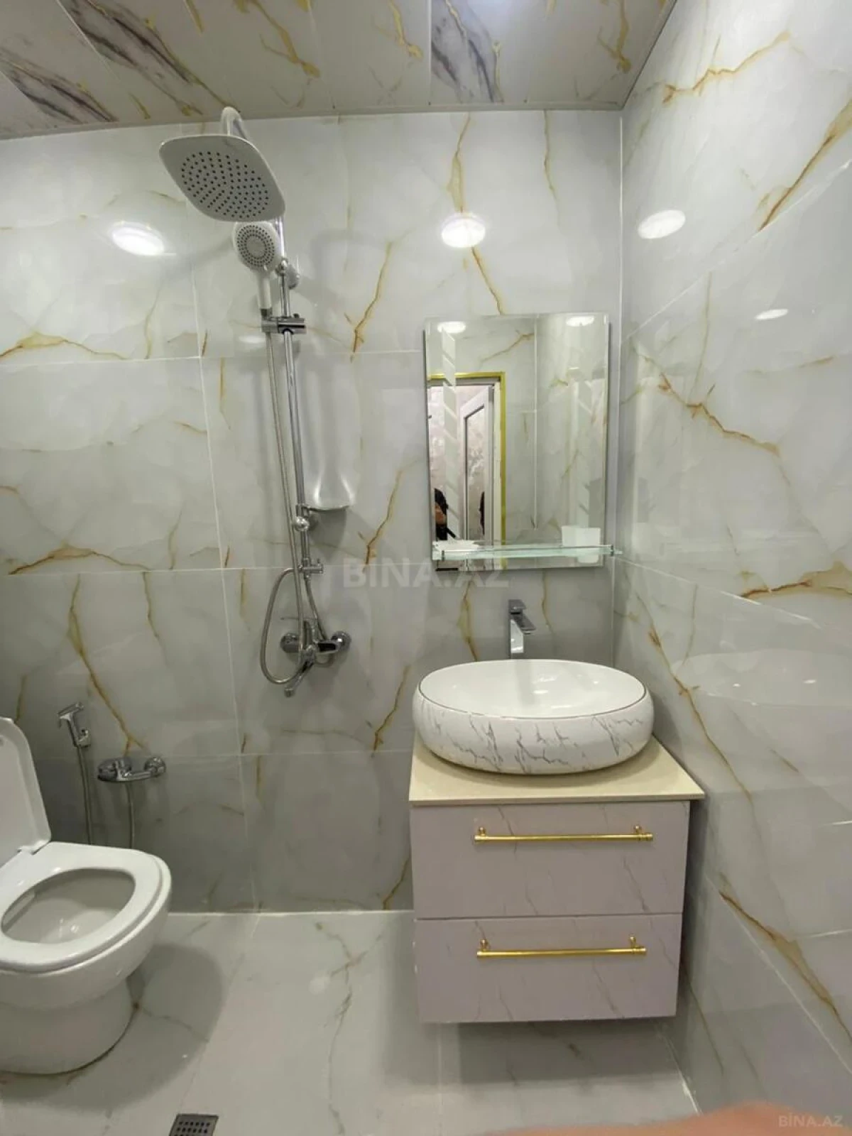 Satılır 2 otaqlı mənzil 50 m²
