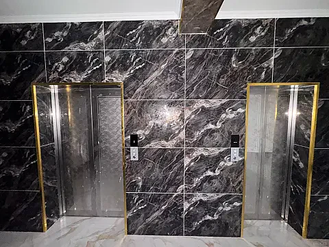 Satılır 3 otaqlı mənzil 102 m²