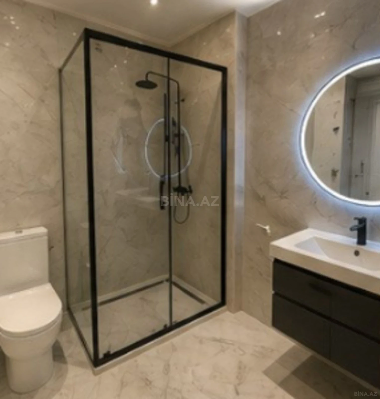 Kirayə verilir 2 otaqlı mənzil 65 m²