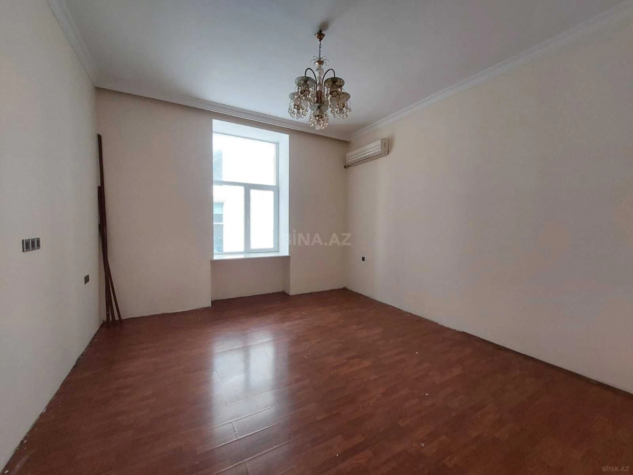 Kirayə verilir 2 otaqlı ofis 60 m²