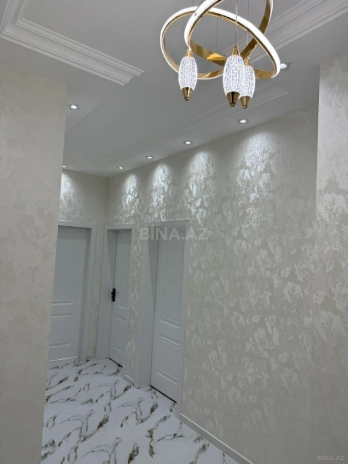Satılır 2 otaqlı mənzil 60 m²