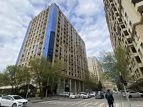 Satılır 4 otaqlı mənzil 203 m² — Bakı, Nəsimi 4 otaq 203.00 m²