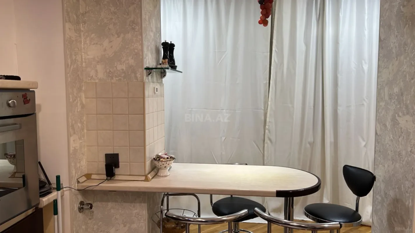 Satılır 3 otaqlı mənzil 85 m²