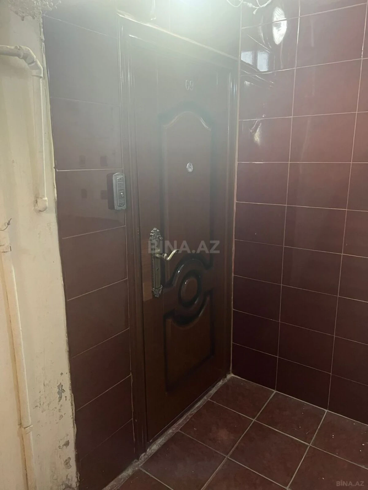 Satılır 5 otaqlı mənzil 130 m²
