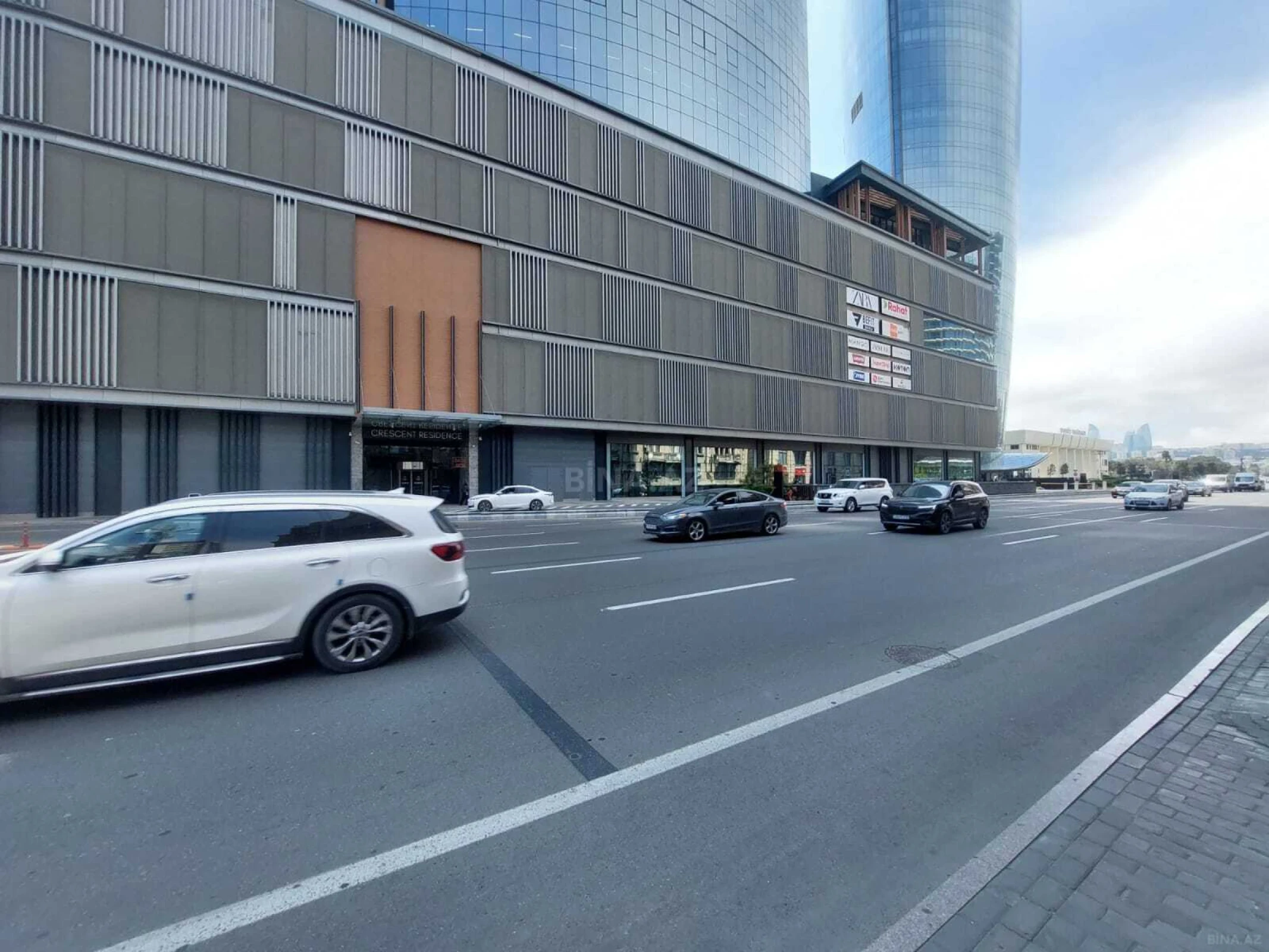 Kirayə verilir 4 otaqlı ofis 180 m²