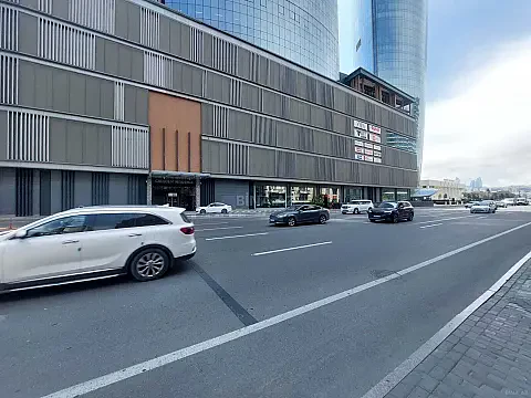 Kirayə verilir 4 otaqlı ofis 180 m²