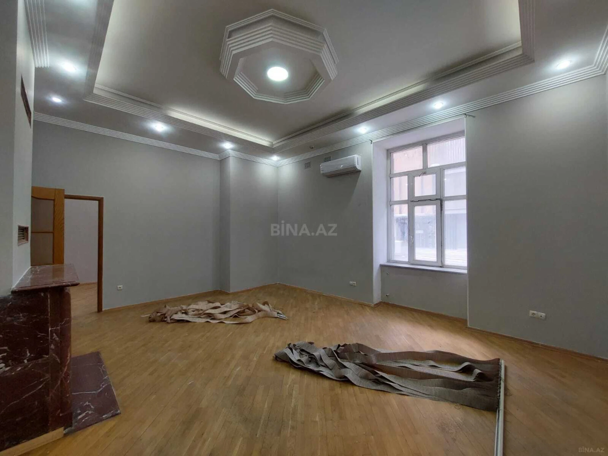 Kirayə verilir 4 otaqlı ofis 180 m²
