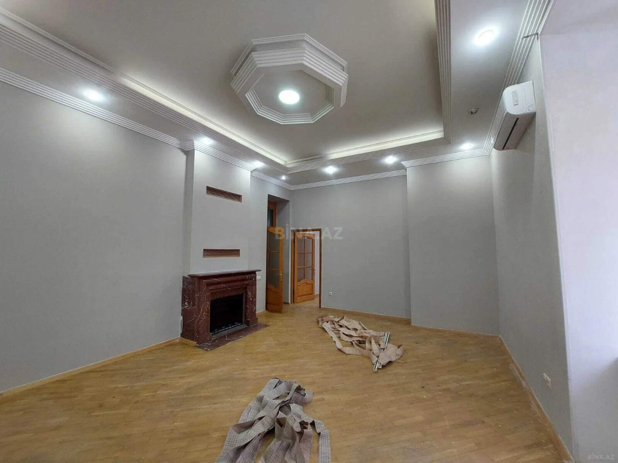 Kirayə verilir 4 otaqlı ofis 180 m²