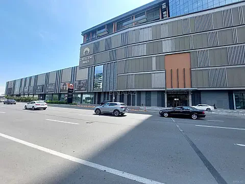 Kirayə verilir 4 otaqlı ofis 180 m²