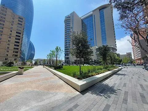 Kirayə verilir 4 otaqlı ofis 180 m²