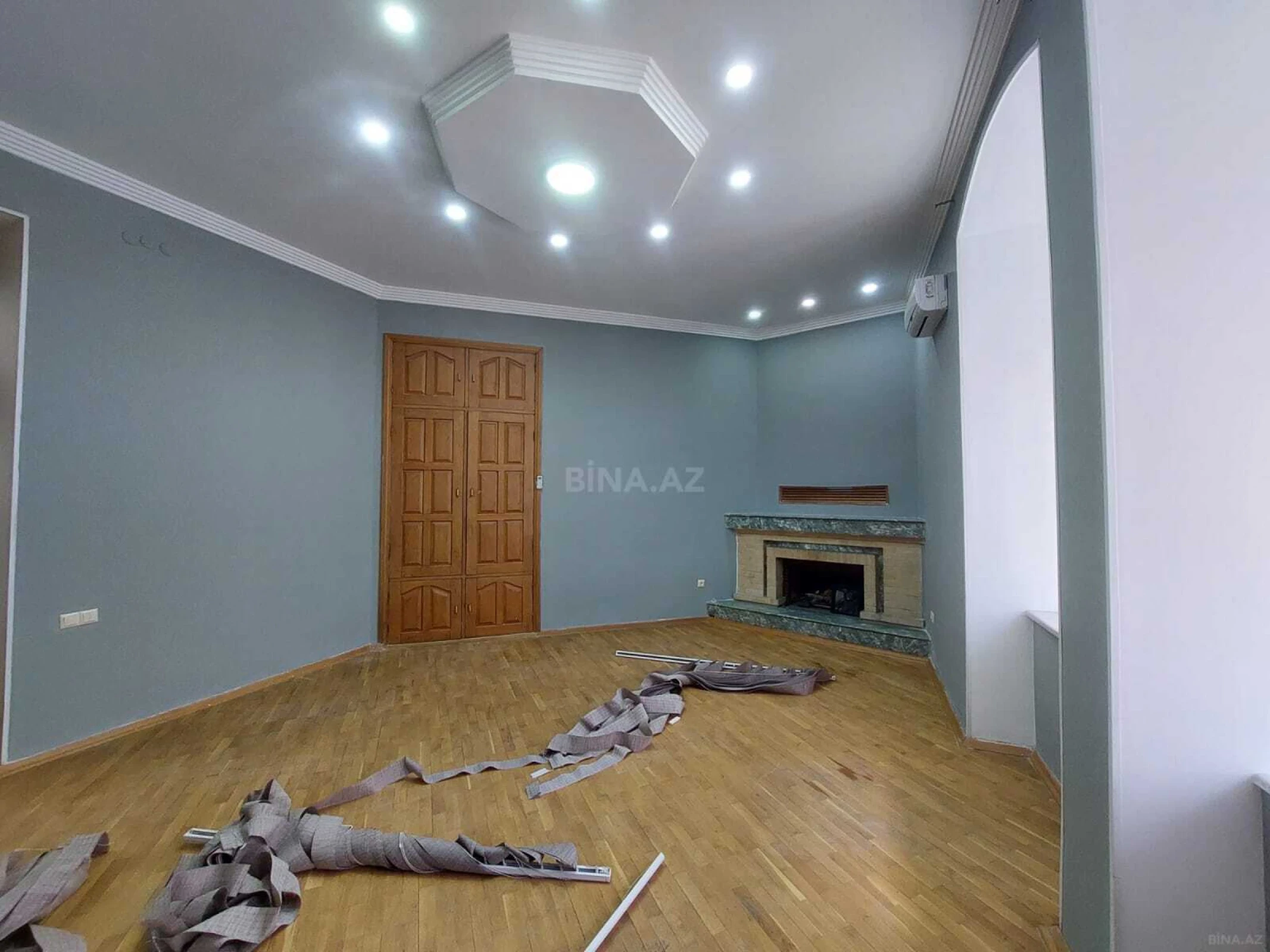 Kirayə verilir 4 otaqlı ofis 180 m²