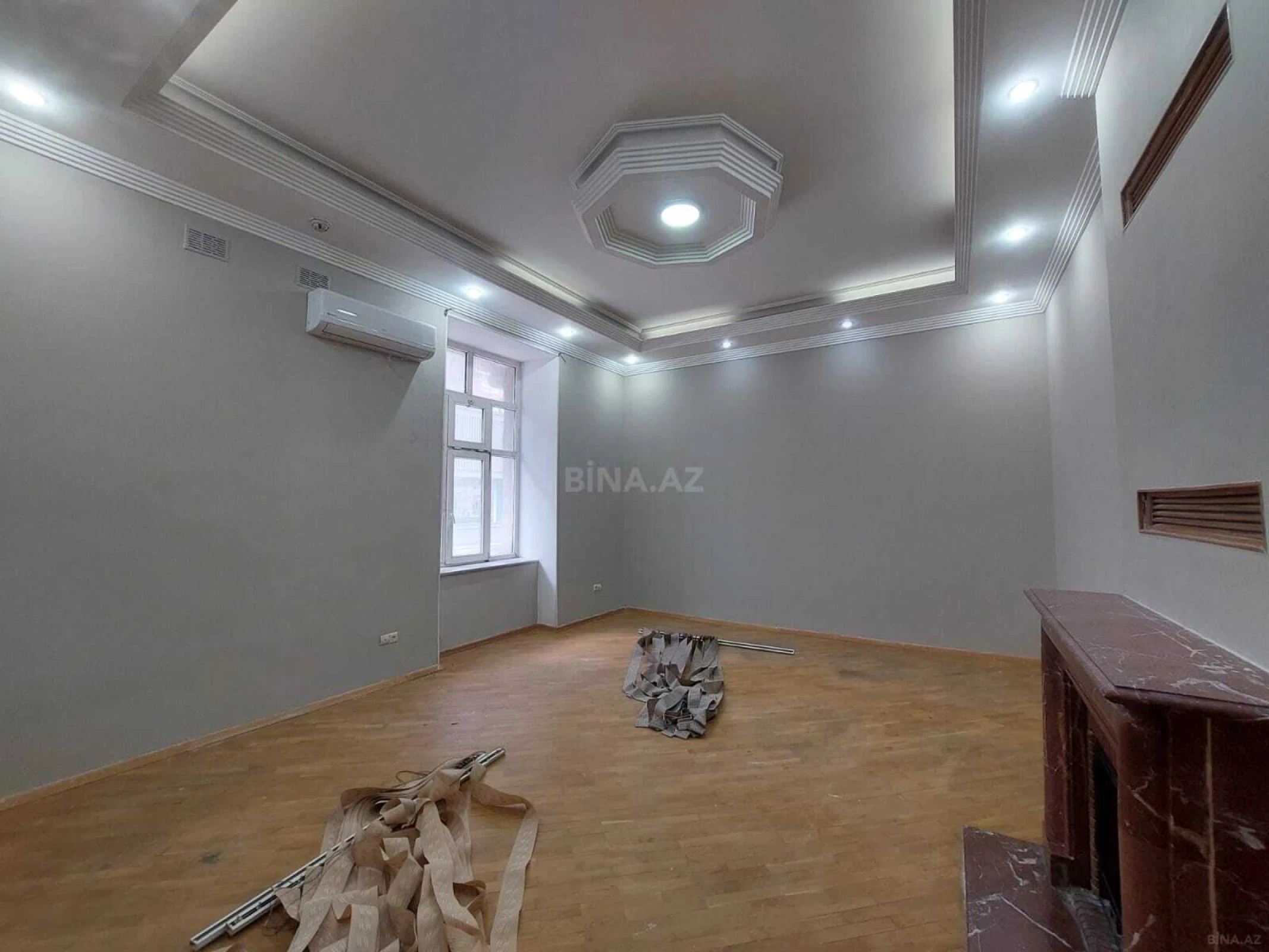 Kirayə verilir 4 otaqlı ofis 180 m²