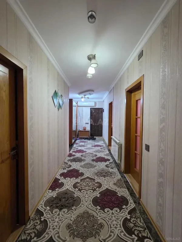 Satılır 5 otaqlı mənzil 120 m²