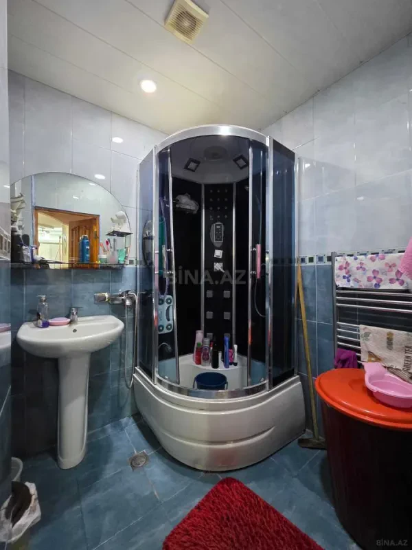 Satılır 5 otaqlı mənzil 120 m²