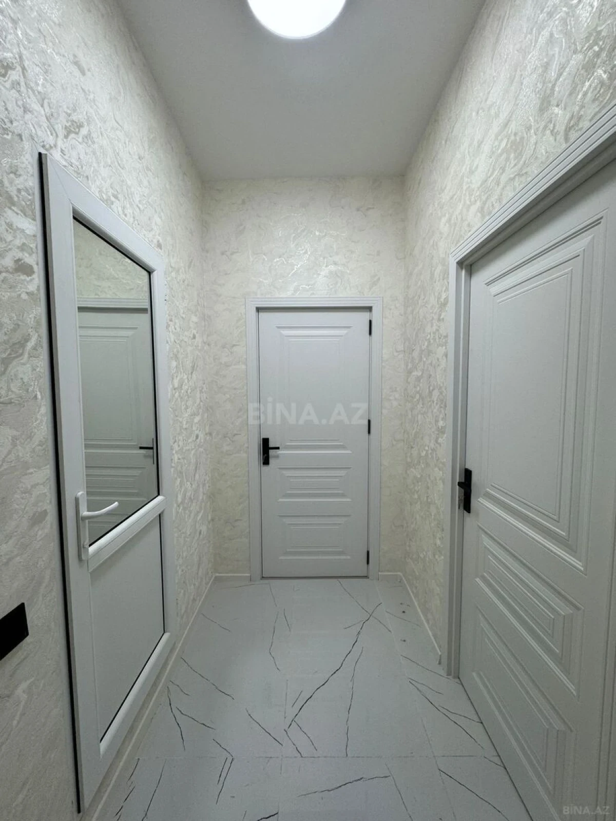 Satılır 2 otaqlı mənzil 42 m²